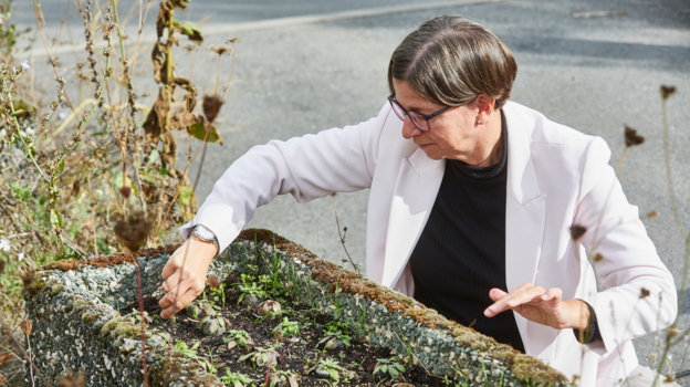 Molekularbiologin Vera Göhre untersucht wie Schadpilze mit ihren Wirtspflanzen kommunizieren